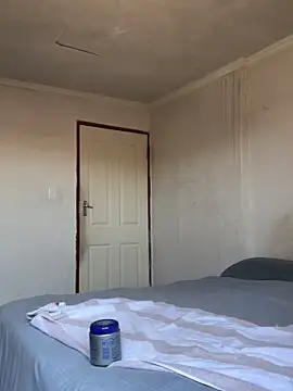 Snapshot of HotTwink_ZAR chatting on February 2026 09:17:01 AM HotTwink ZAR online show from February 2026 09:17:01 AM