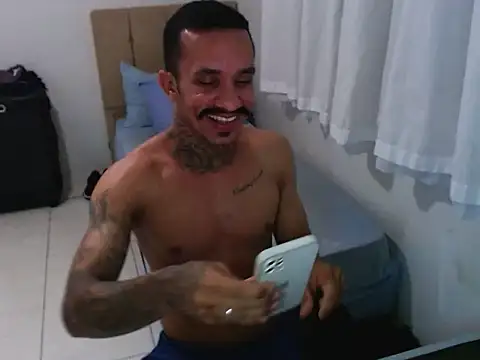 Snapshot of lipegonzalezz chatting on February 2026 02:29:02 AM lipegonzalezz online show from February 2026 02:29:02 AM