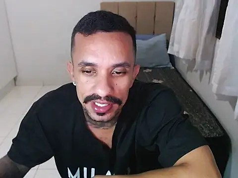 Snapshot of lipegonzalezz chatting on February 2026 01:28:01 AM lipegonzalezz online show from February 2026 01:28:01 AM