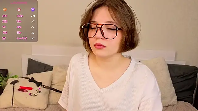 Next2Marie online show from March 2026 05:03:02 AM