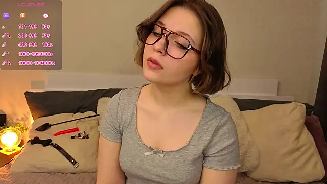 Next2Marie online show from March 2026 04:40:02 AM