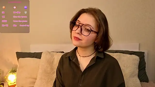 Next2Marie online show from April 2026 04:14:02 AM