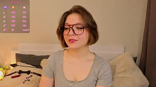 Next2Marie online show from March 2026 04:12:01 AM