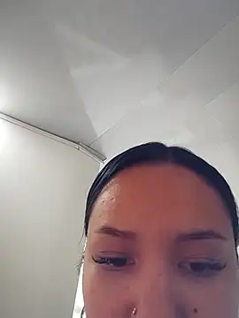 soffi joness23 online show from April 2026 05:18:01 PM