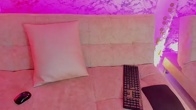 soffi joness23 online show from February 2026 07:11:02 PM