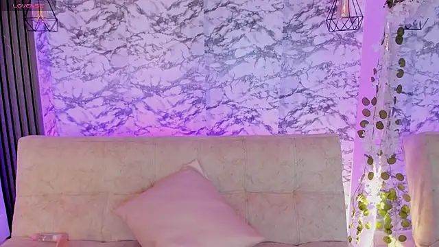 soffi joness23 online show from February 2026 07:36:01 PM