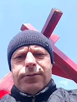 Ivan9iutt online show from April 2026 08:11:01 AM