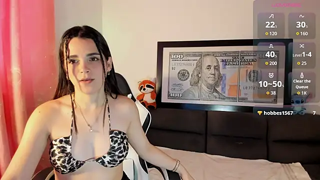LucianaMoreau online show from May 2026 07:39:02 PM