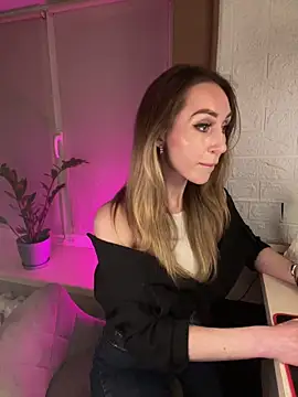 AnesaKis online show from April 2026 11:33:02 PM