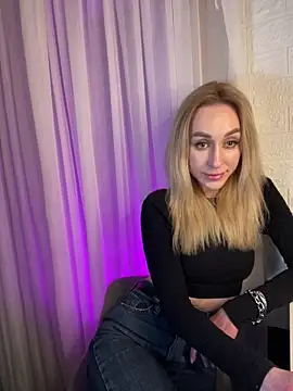 AnesaKis online show from May 2026 11:07:02 PM