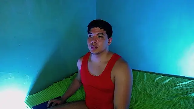 Uriel Ray online show from January 2026 11:52:02 PM