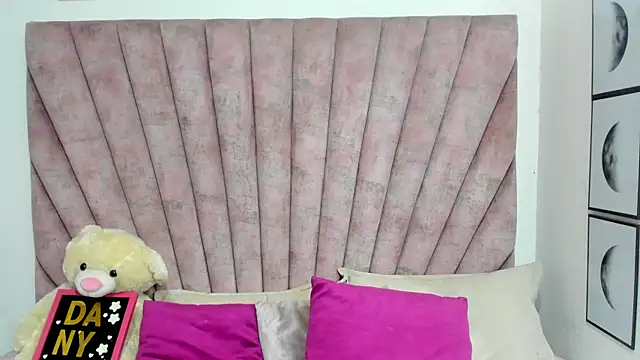 danibellucii  online show from April 2026 08:10:02 AM