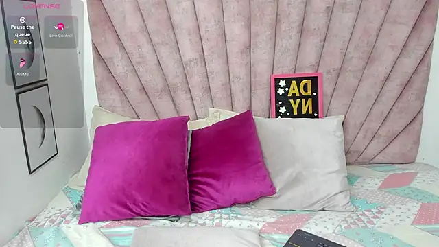 danibellucii  online show from February 2026 12:02:01 PM