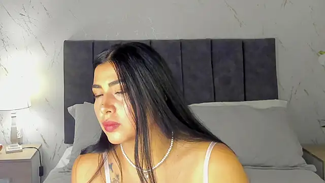 Snapshot of Antonella_Coruso chatting on February 2026 08:50:02 PM Antonella Coruso online show from February 2026 08:50:02 PM