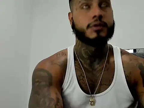 Snapshot of alexis_27121 chatting on March 2026 05:04:01 AM alexis 27121 online show from March 2026 05:04:01 AM