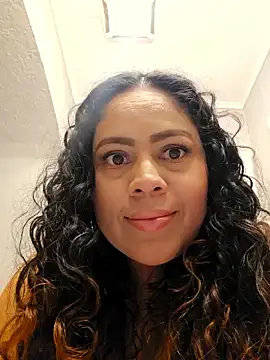  Zhamira online show from March 2026 04:40:02 PM