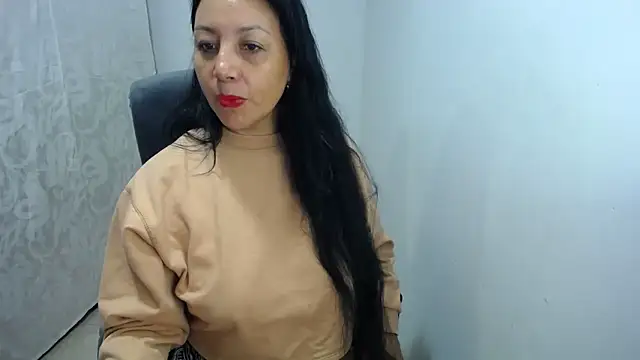 soyElena46 online show from May 2026 11:15:01 AM