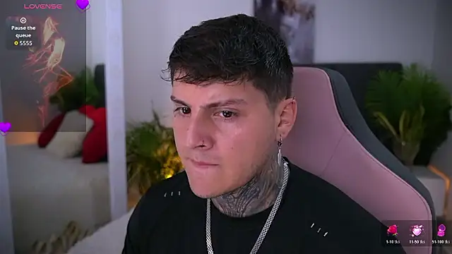 goldenatlasX online show from February 2026 07:55:02 PM