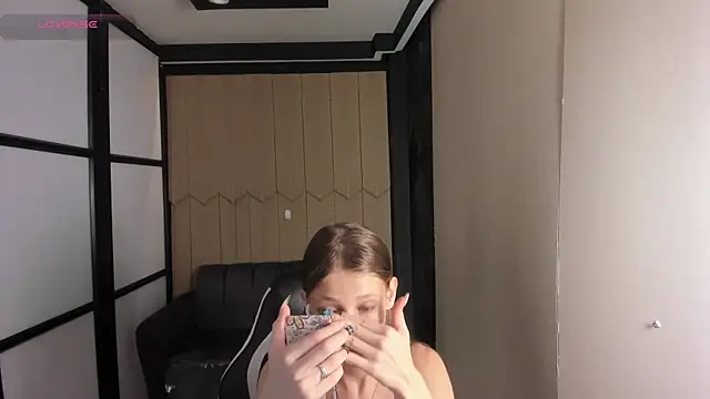 ElviraRosse1 online show from January 2026 12:31:02 PM