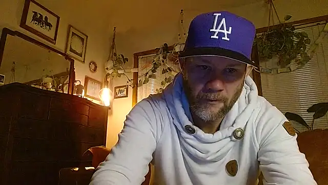 marcus graves 13 online show from January 2026 02:15:02 AM