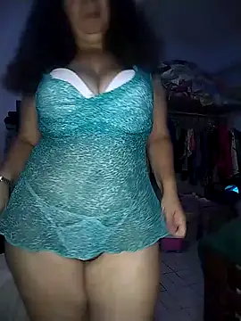 Gorditacarlota online show from April 2026 07:22:01 AM