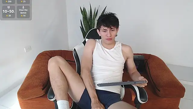 DarrenColleen online show from April 2026 01:24:02 PM