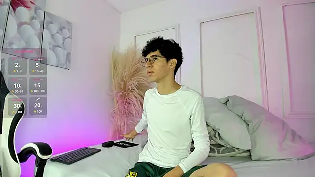 ian and austin online show from January 2026 12:20:01 PM