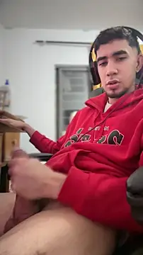 Snapshot of stev_sexyboy chatting on February 2026 06:25:01 AM stev sexyboy online show from February 2026 06:25:01 AM