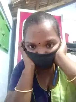 Snapshot of tamilvenila chatting on January 2026 04:38:01 AM tamilvenila online show from January 2026 04:38:01 AM