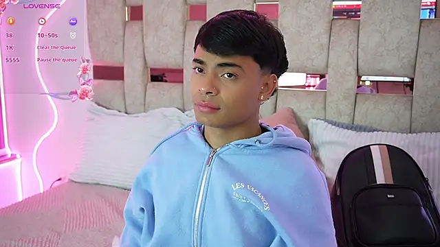 LiamJaxon online show from February 2026 03:40:01 AM