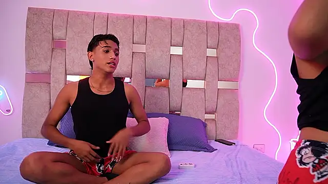 LiamJaxon online show from January 2026 03:32:01 AM