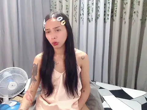 Snapshot of LOVELYMAYUMIE chatting on December 2024 01:57:02 PM LOVELYMAYUMIE online show from December 2024 01:57:02 PM