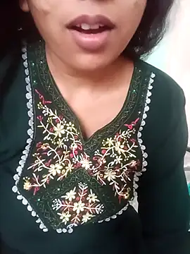 sexyqueen558 online show from March 2026 04:30:01 AM