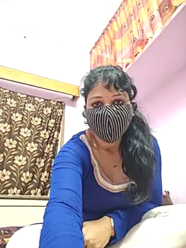 Priyaji7575 online show from February 2026 05:05:02 AM