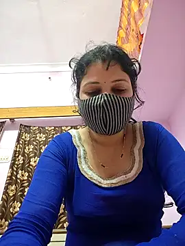 Priyaji7575 online show from February 2026 05:11:02 PM