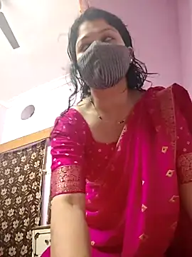 Priyaji7575 online show from February 2026 06:22:01 AM