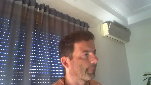 Snapshot of _grj1 chatting on June 2026 08:20:01 AM grj1 online show from June 2026 08:20:01 AM
