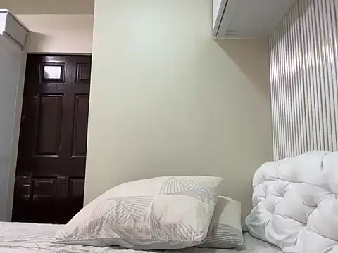 hyacinth30 online show from February 2026 12:54:02 AM