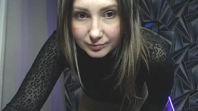 NikkiKiss    online show from March 2026 06:43:01 PM