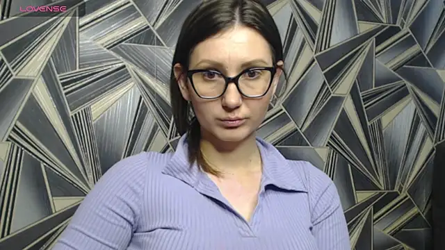 NikkiKiss    online show from February 2026 01:25:01 AM