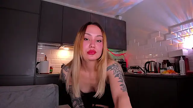 Snapshot of JessicaBeverly_ chatting on February 2026 06:49:02 PM JessicaBeverly online show from February 2026 06:49:02 PM