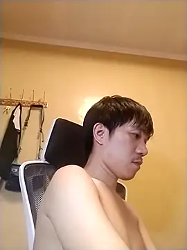Snapshot of asian_guy67 chatting on May 2026 04:27:01 PM asian guy67 online show from May 2026 04:27:01 PM