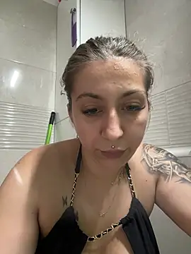 dalia0710 online show from June 2026 01:05:01 PM
