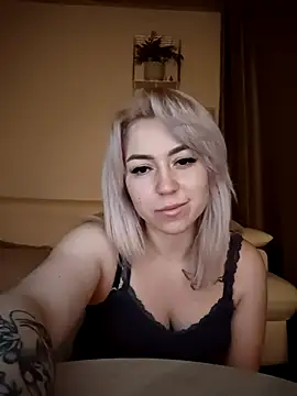 MeissyLux online show from January 2026 10:13:02 PM