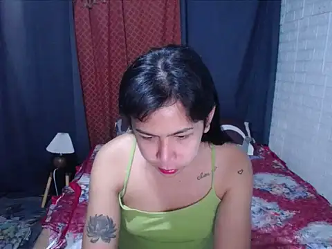 BriannaCruz24 online show from June 2026 12:13:02 PM