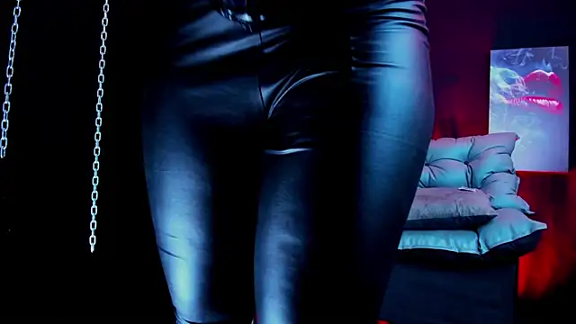 LucyStonne online show from April 2026 12:06:02 PM