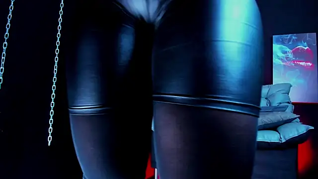 LucyStonne online show from March 2026 07:02:02 PM