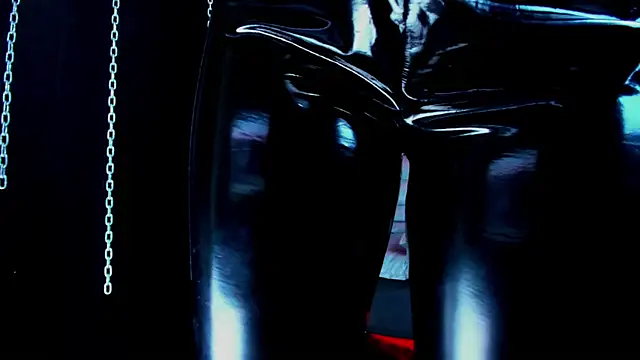 LucyStonne online show from April 2026 09:49:01 PM