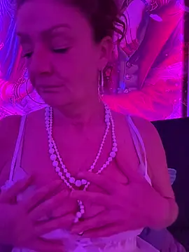 gabi-milf online show from February 2026 06:48:02 PM