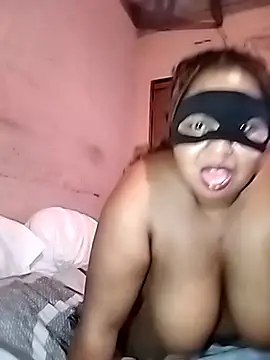 sweetpumpkin3343 online show from January 2026 01:09:01 AM